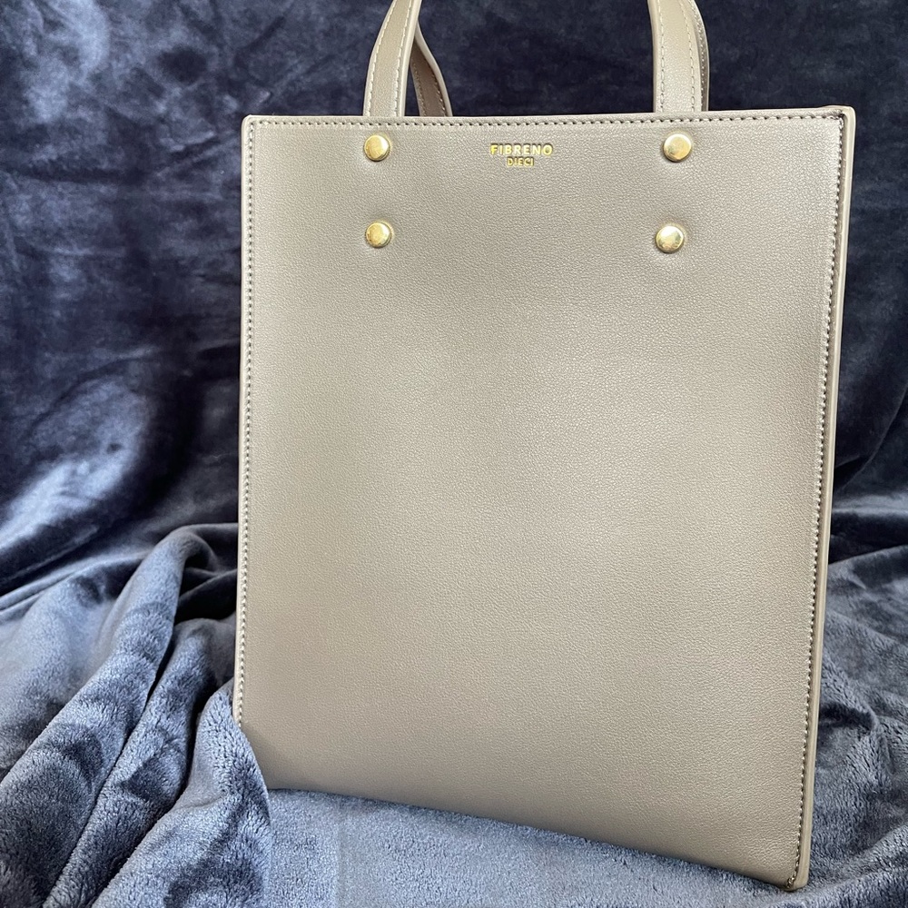 Brand new grey leather bag - Picture 3 of 10